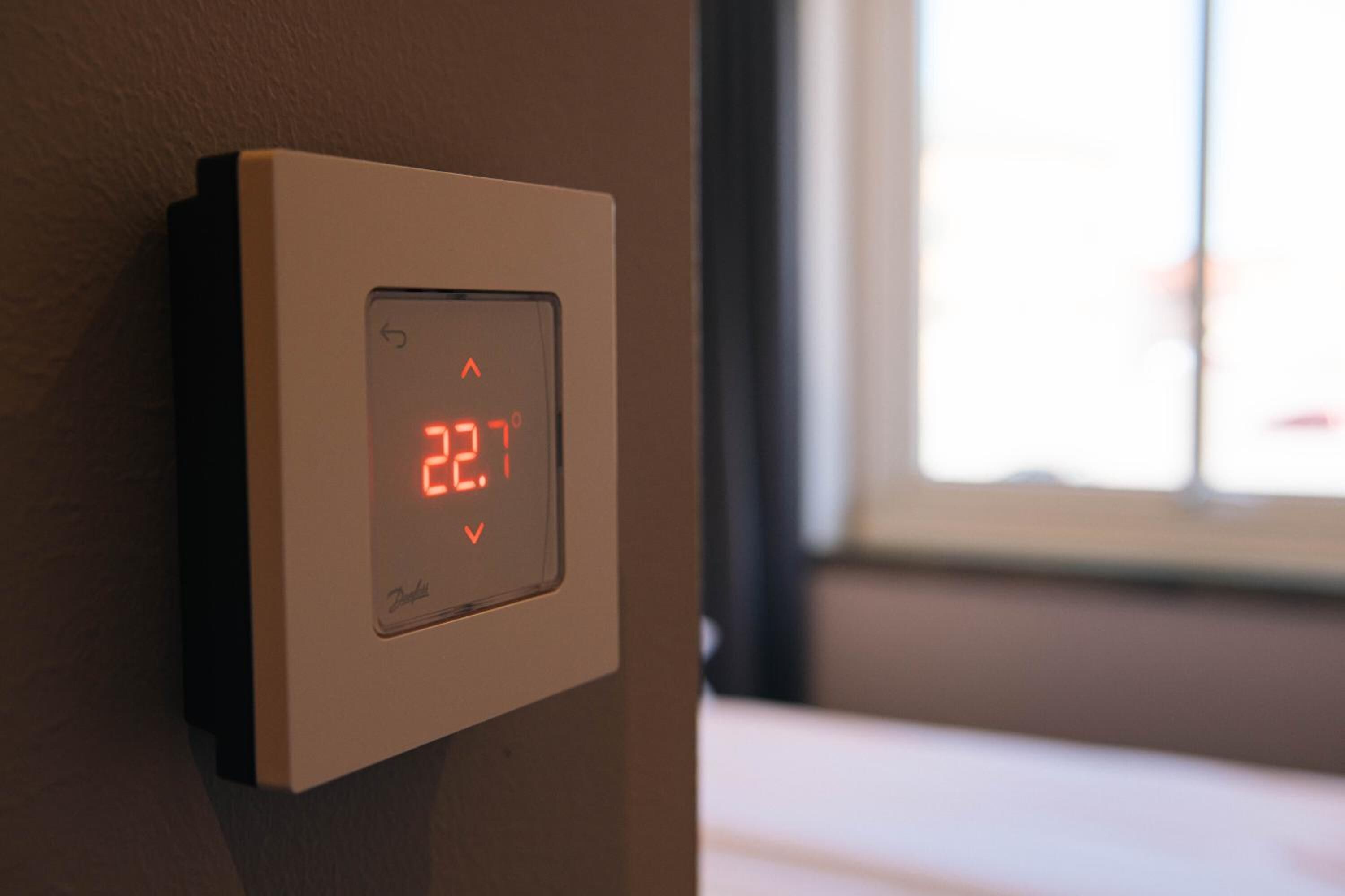 1 bedroom, premium bedding, blackout curtains, soundproofing