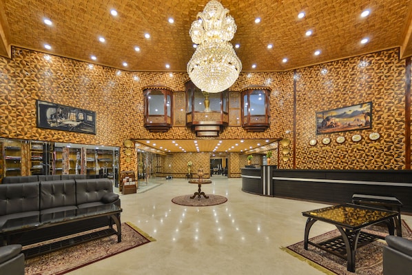 Coin salon dans le hall