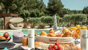 Petit déjeuner buffet compris tous les jours