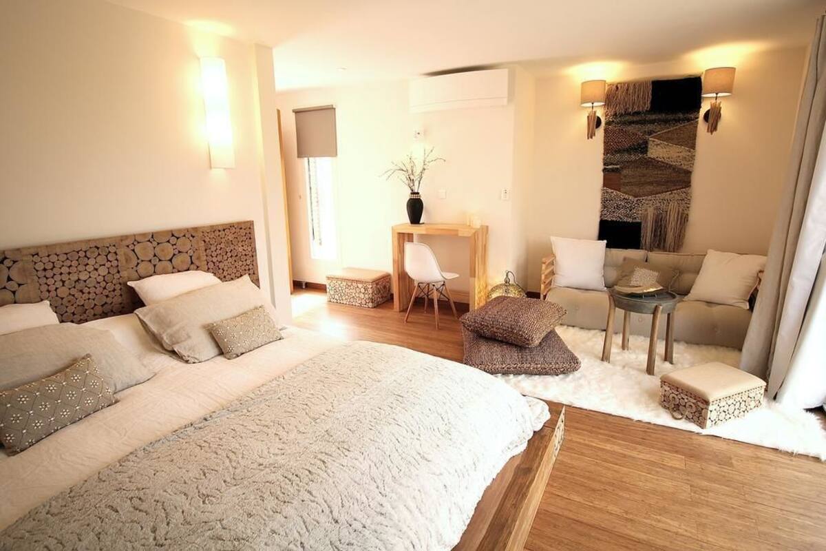 Double Room (Wood) | Egyptian cotton sheets, pillow-top beds, minibar, desk