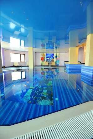 Indoor pool, pool loungers - Park Hotel Stara Zagora (Stara Zagora)