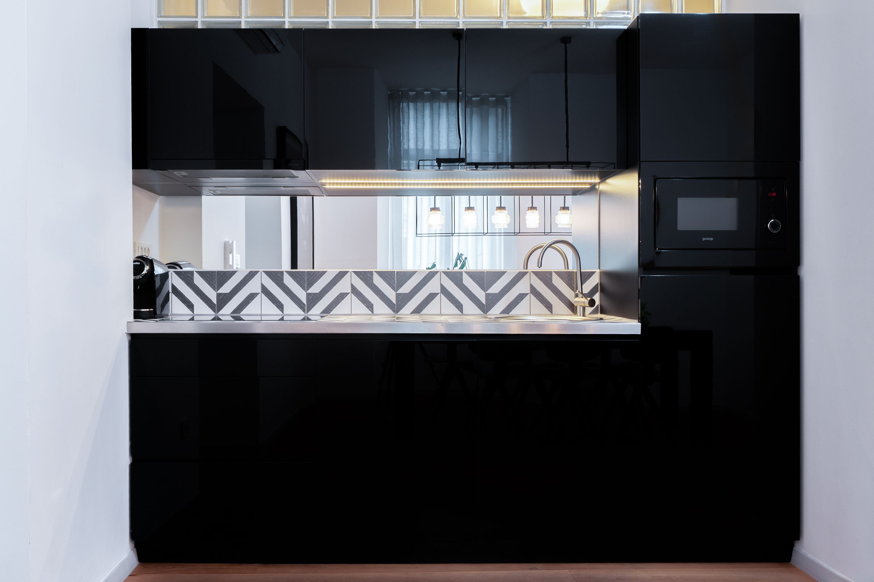 deluxe apartment, 1 bedroom, river view (1st.floor) | private kitchen | full-sized fridge, microwave, stovetop, espresso maker