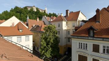 Deluxe Duplex, 2 Bedrooms, River View (Third floor) | Balcony