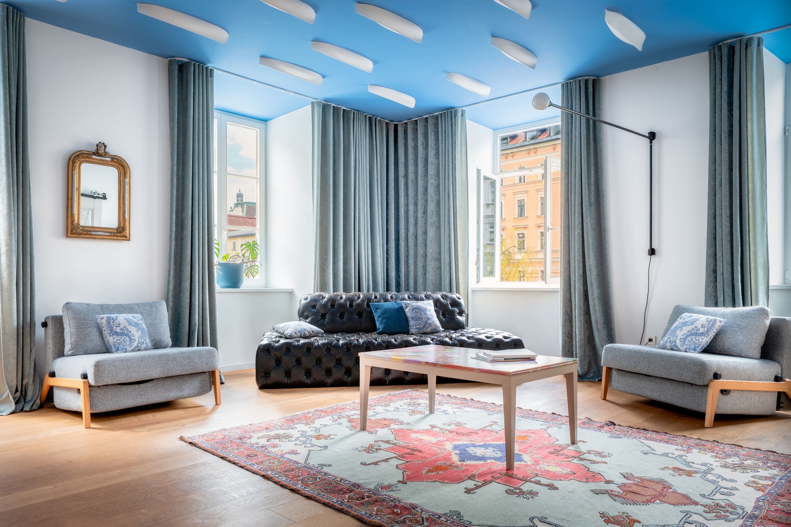 deluxe apartment, 1 bedroom, river view (1st.floor) | living room | 100-cm flat-screen tv with cable channels, tv