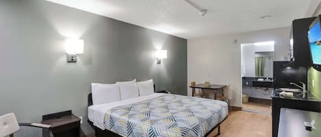 Verduisterende gordijnen, een strijkplank/strijkijzer, gratis wifi