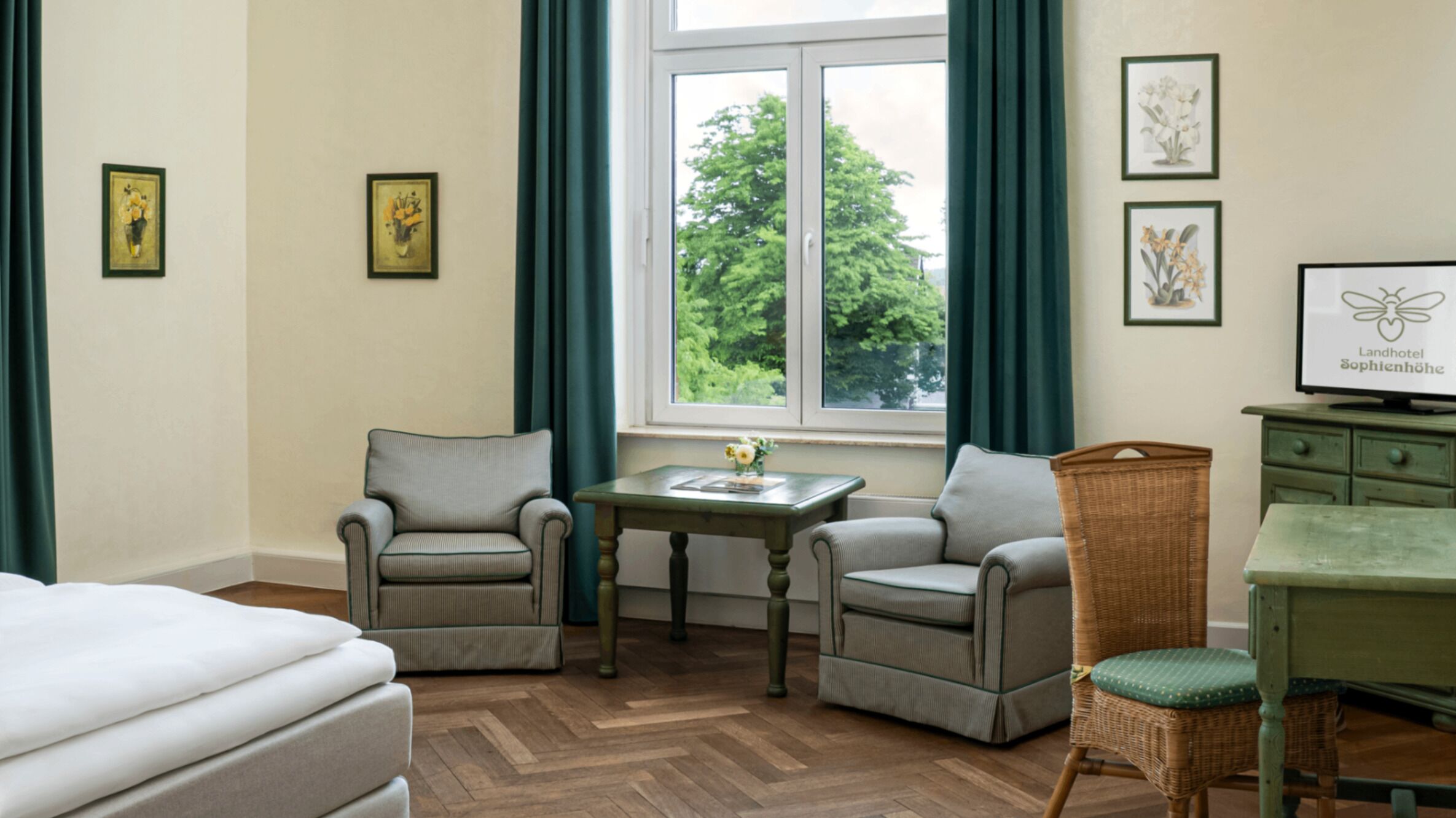 Standard-Doppelzimmer | Zimmersafe, Schreibtisch, Bügeleisen/Bügelbrett, kostenloses WLAN