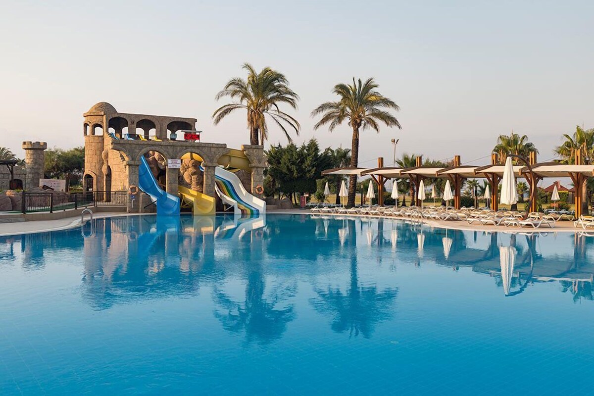 Club Hotel Felicia Village Kızılot Transfer