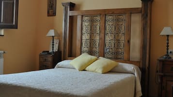 Habitació doble o amb dos llits individuals | 1 dormitori, llençols de cotó egipci i roba de llit d'alta qualitat