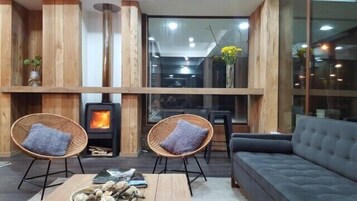 Área de estar no saguão