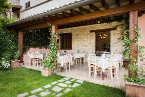 Ristorazione all'aperto