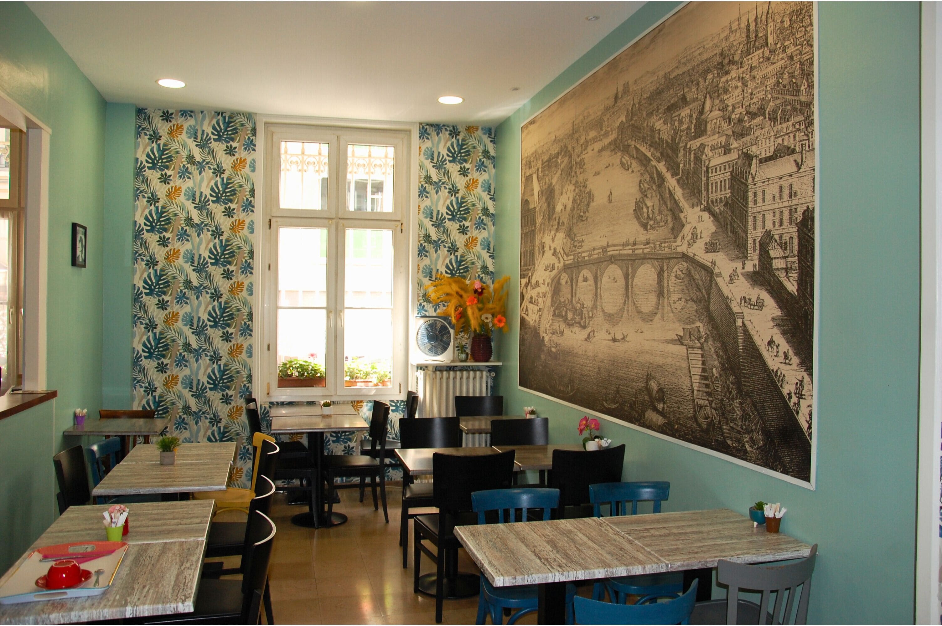 فطور أوروبي يوميًا بتكلفة قدرها (11 EUR للشخص)