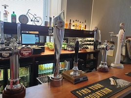 บาร์ (ในที่พัก)