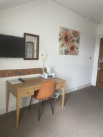 行政双床房, 独立浴室 | 高档床上用品、笔记本电脑工作区、熨斗/熨衣板、免费 WiFi