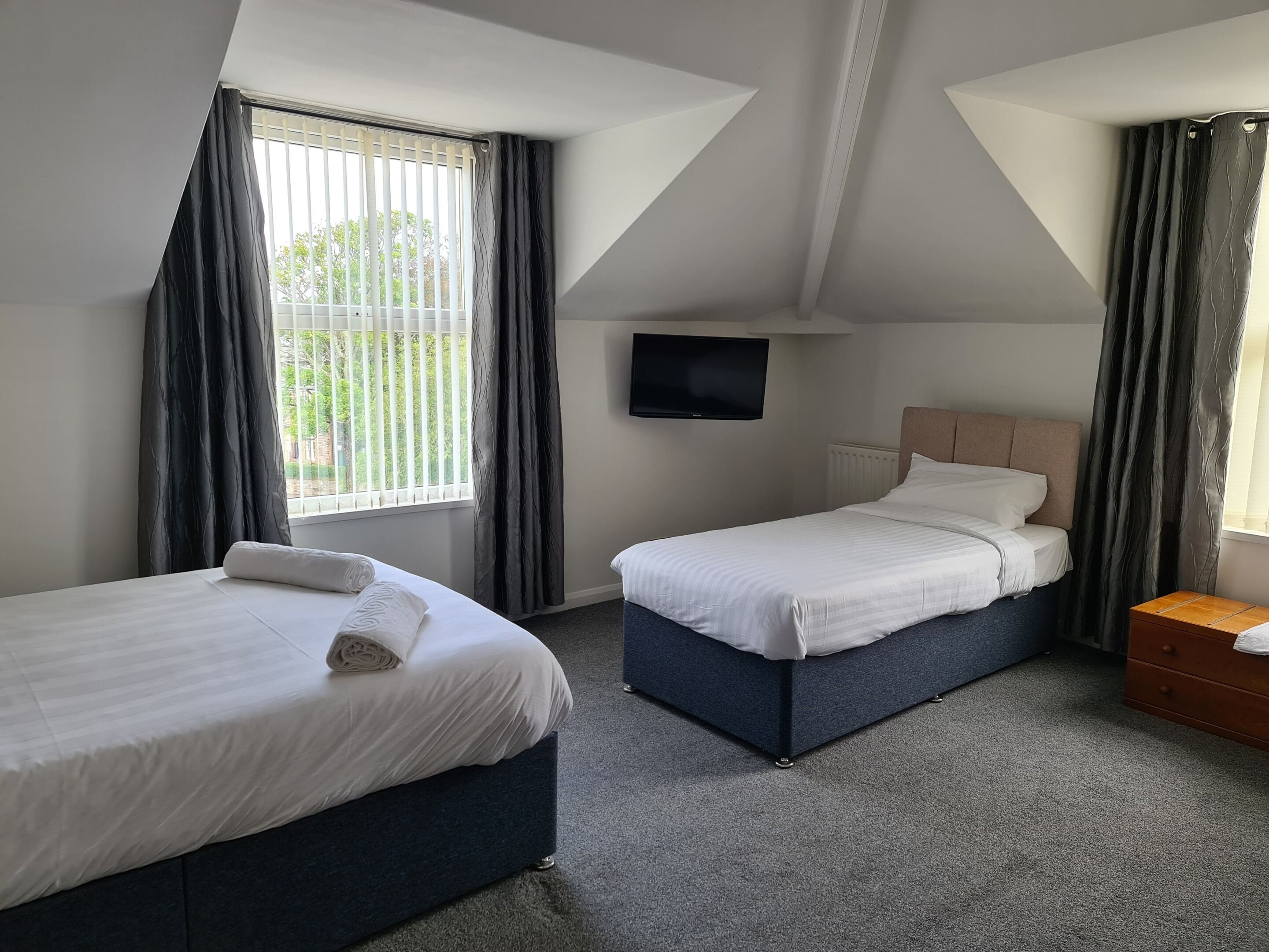 Suite, Ensuite | Premium bedding, laptop workspace, iron/ironing board, free WiFi