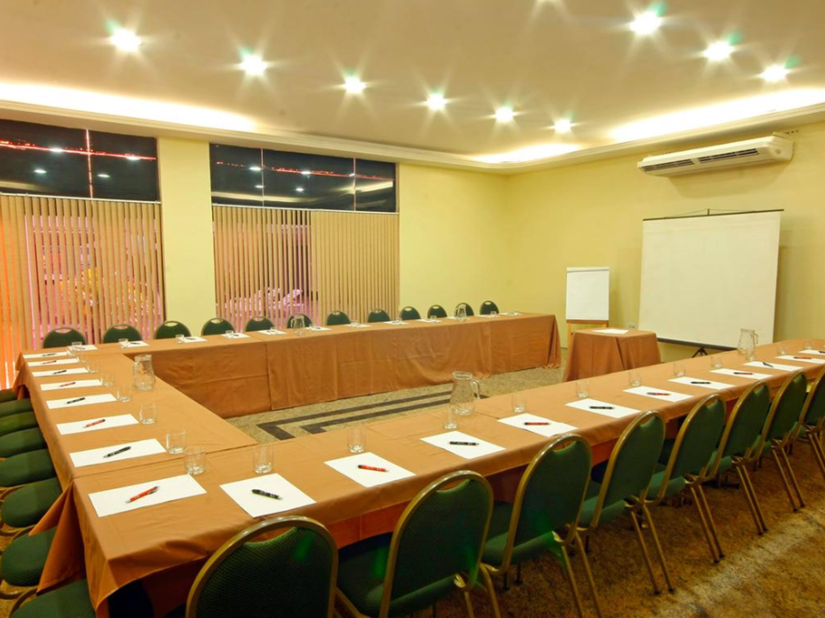 Meeting facility
