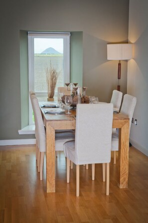 Cottage, 3 Bedrooms (Muirfield) | Living area