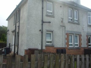 ด้านหน้าที่พัก