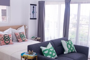 Luxe studio, 1 tweepersoonsbed, uitzicht op de stad | Luxe beddengoed, een strijkplank/strijkijzer, gratis wifi