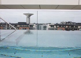 2 piscinas al aire libre