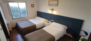 Twin Room | Free WiFi - Hostal Cruce (Villafranca del Bierzo)