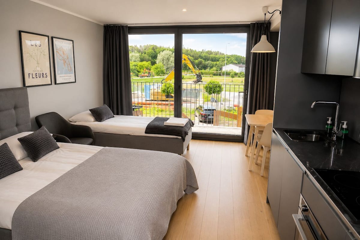 Standard Triple Room | Soundproofing, WiFi (free), bed sheets