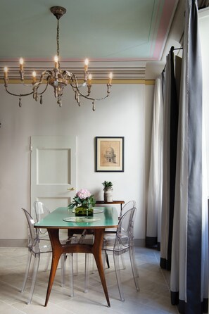 Family Apartment | Living area | Flat-screen TV - Borgodegreci Apartments (Florence)