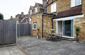 Garden - Upton Road Apartments (Watford)