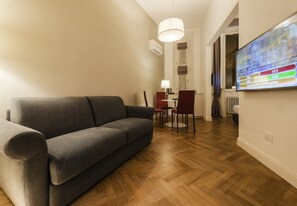 Down duvets, minibar, in-room safe, desk - Daphne Guest Hause (Florence)