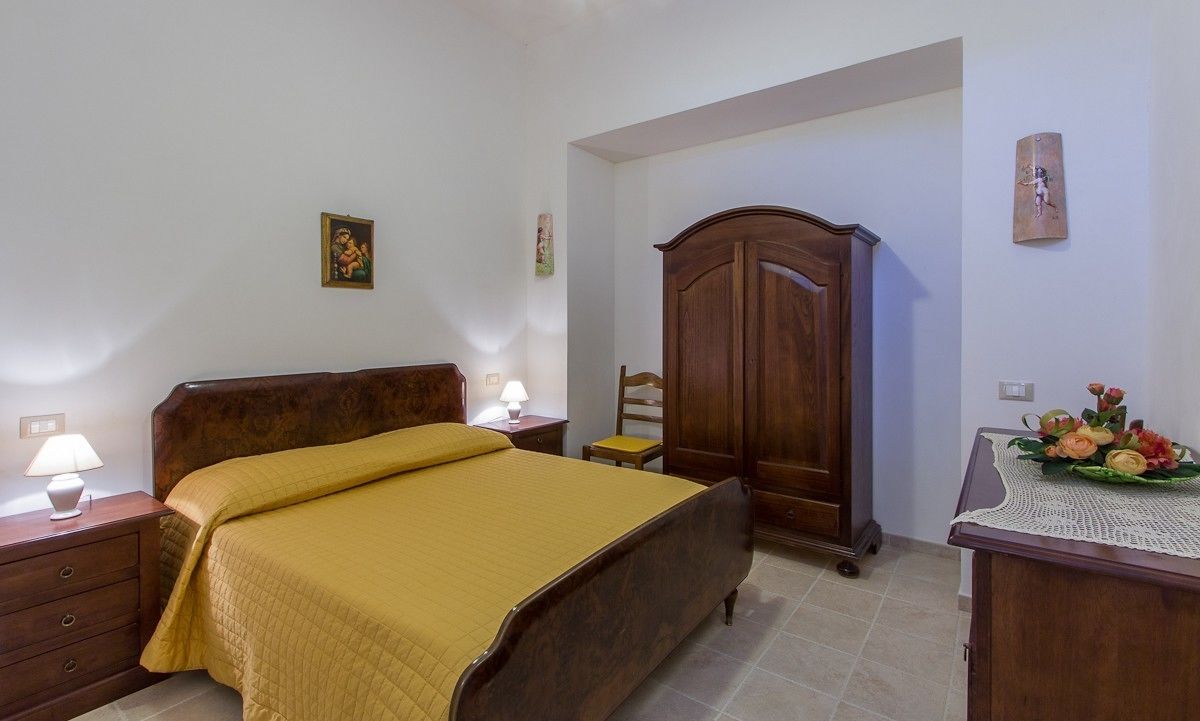 Departamento básico, vista al jardín | 1 habitación y ropa de cama de alta calidad 