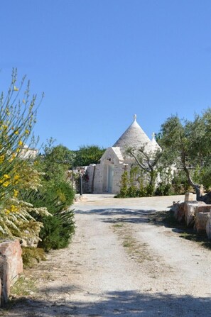 Fachada de la propiedad