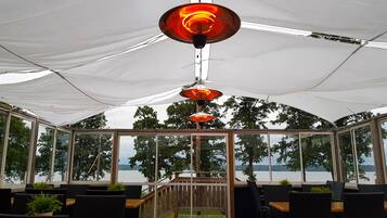 Breakfast, lunch, dinner served; beach views