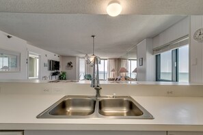 Condo, 4 Bedrooms, Non Smoking, Beach View | Private kitchen | Fridge, microwave, oven, stovetop - Beach Clubs by Condo-World (North Myrtle Beach)