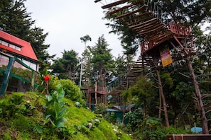 Children's play area - outdoor - Paso Del Alaska Resort (Juayua)