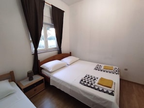Comfort-huoneisto, 1 makuuhuone | Äänieristys, silitysrauta/-lauta, ilmainen Wi-Fi, vuodevaatteet