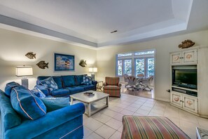 House, 5 Bedrooms, Pool View | Living room | Flat-screen TV, DVD player