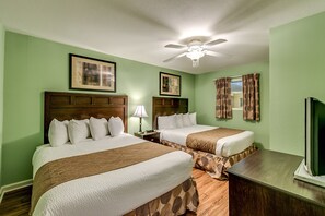 3 chambres, fer et planche à repasser, Wi-Fi gratuit, draps fournis