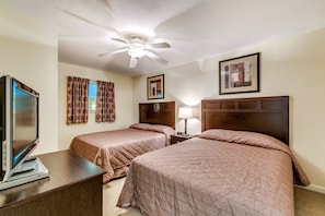 Condo, 3 Bedrooms