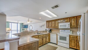 Interior - Wellington by Condo-World (North Myrtle Beach)