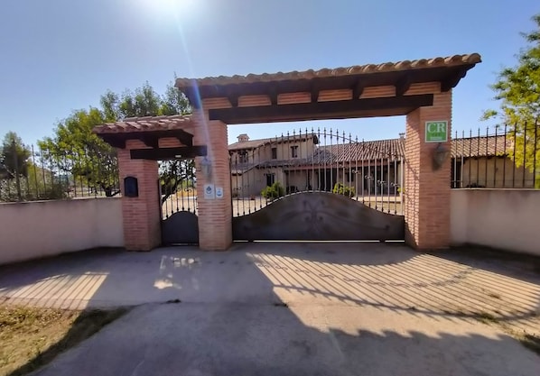 Voorkant van accommodatie