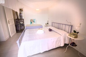 Chambre Double | Literie de qualité supérieure, bureau, draps fournis