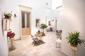 Courtyard - B&B Il Borgo (Poggiardo)