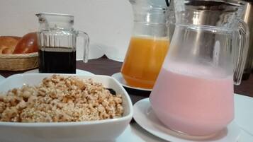 Desayuno completo incluido todos los días