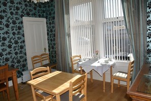 Free daily full breakfast - The Gables (Bathgate)