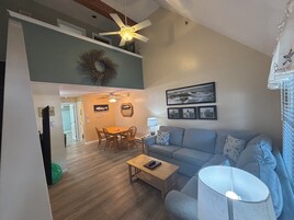 Elite Townhome, 2 Bedrooms | Living area | 42-inch flat-screen TV with cable channels, TV