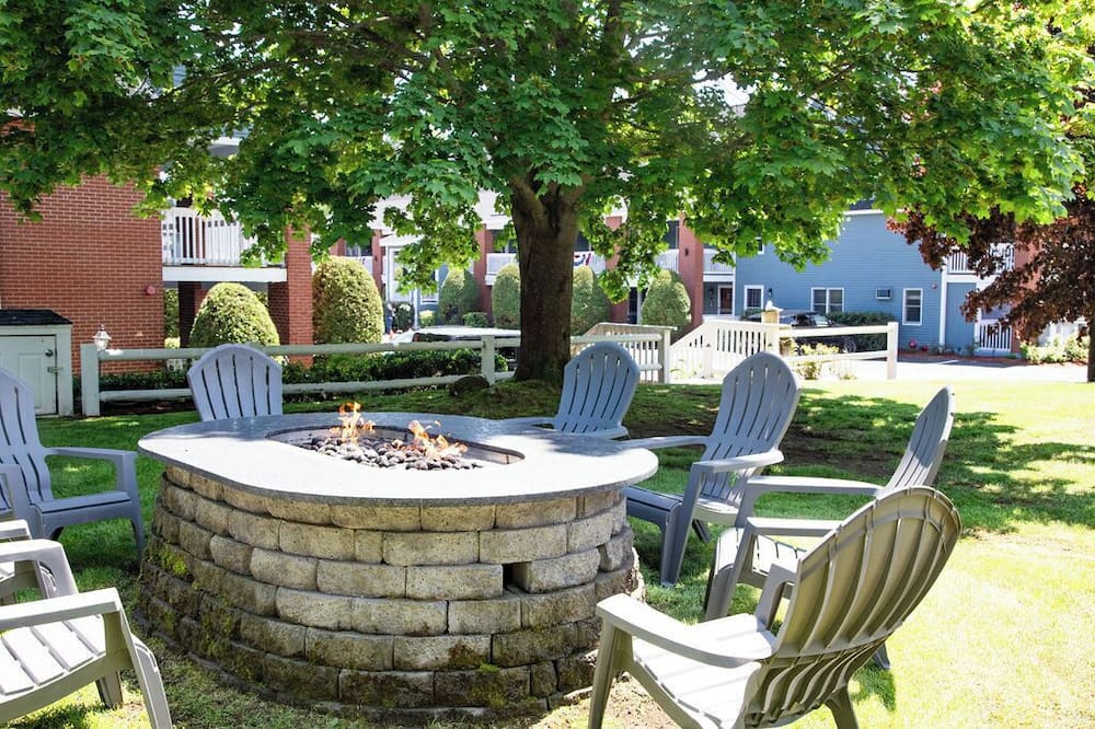 Elmwood Resort Hotel
