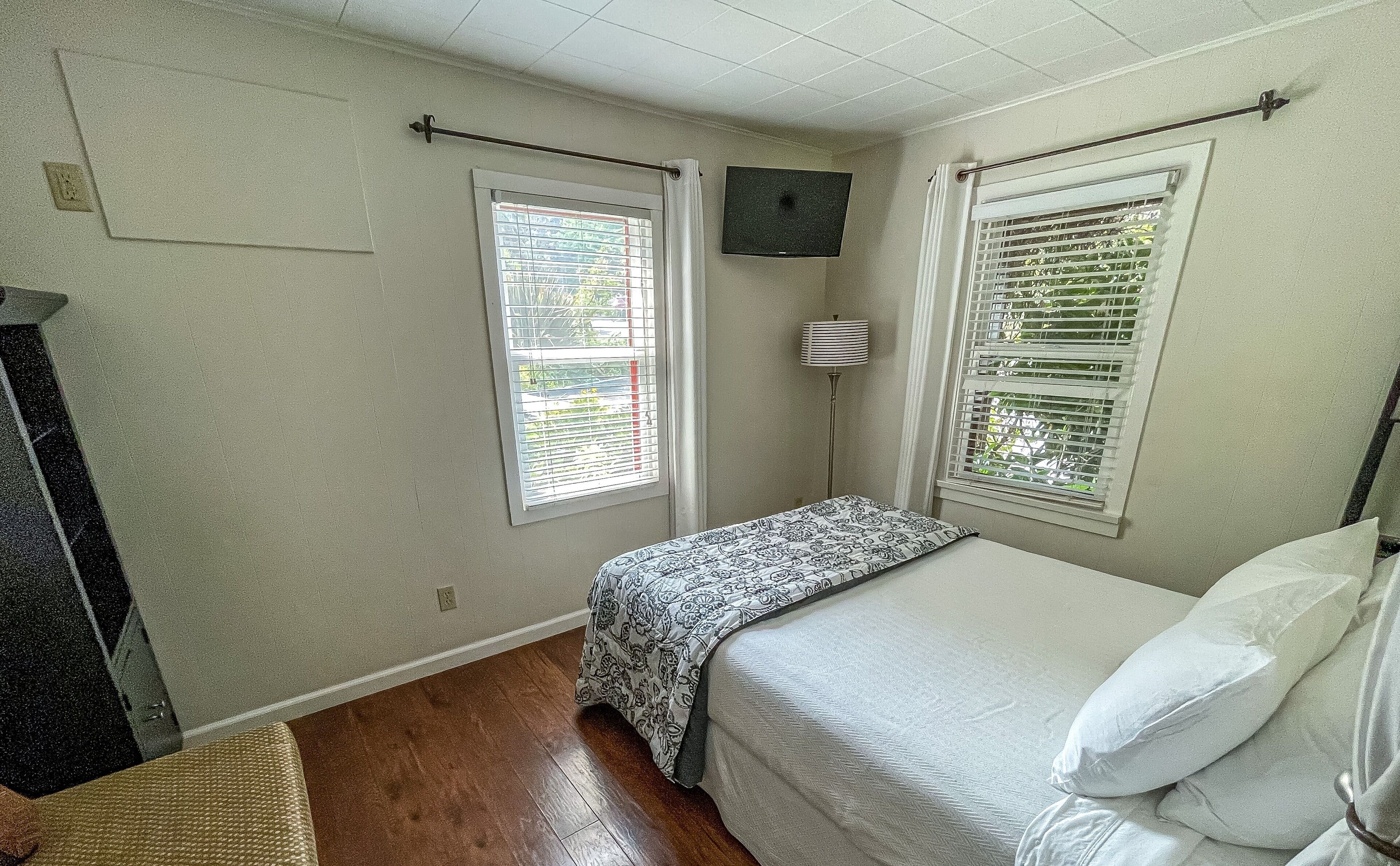 deluxe suite, 2 bedrooms, kitchen | premium bedding, free wifi