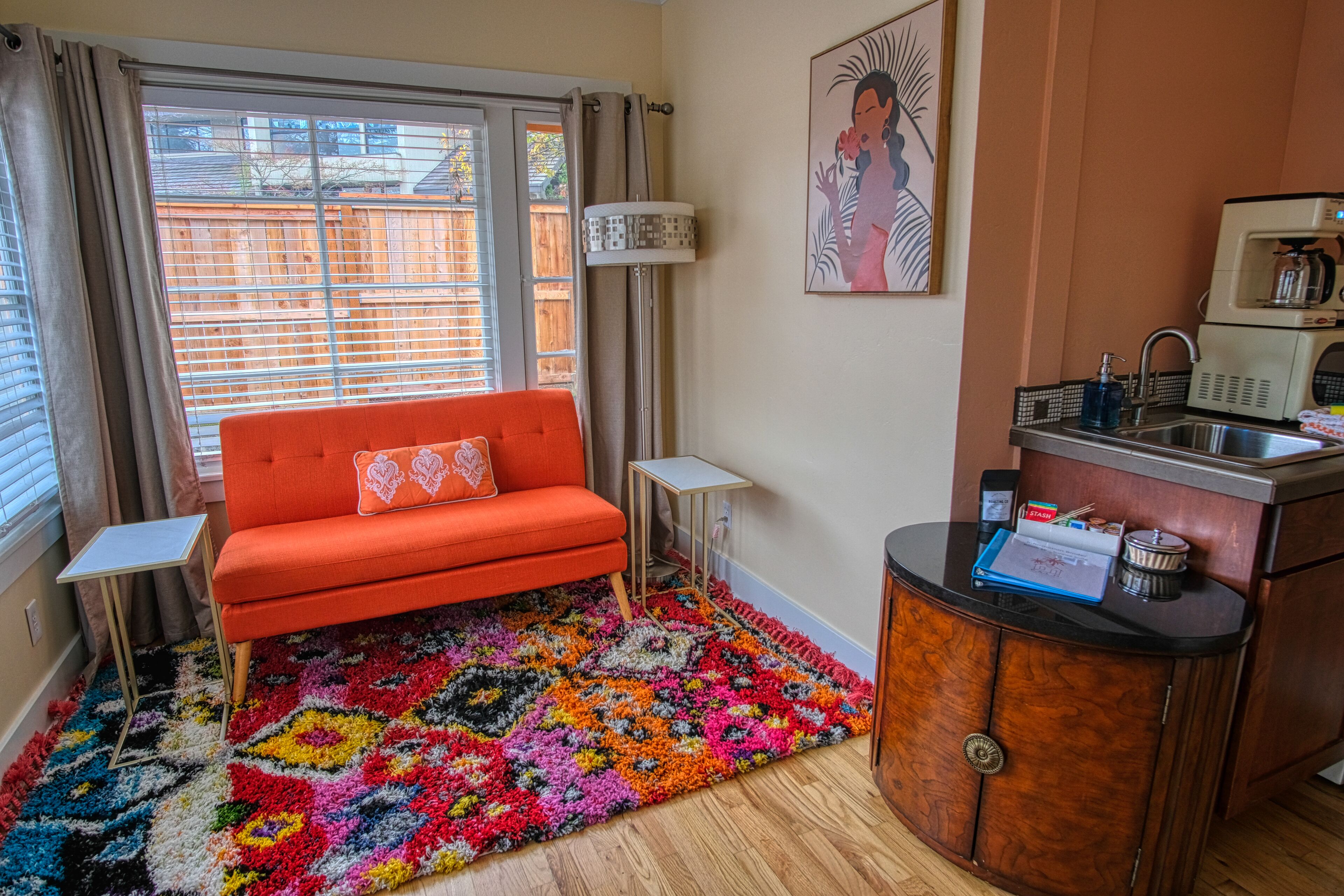 luxury suite, 1 king bed, fireplace | living area | flat-screen tv, ipad