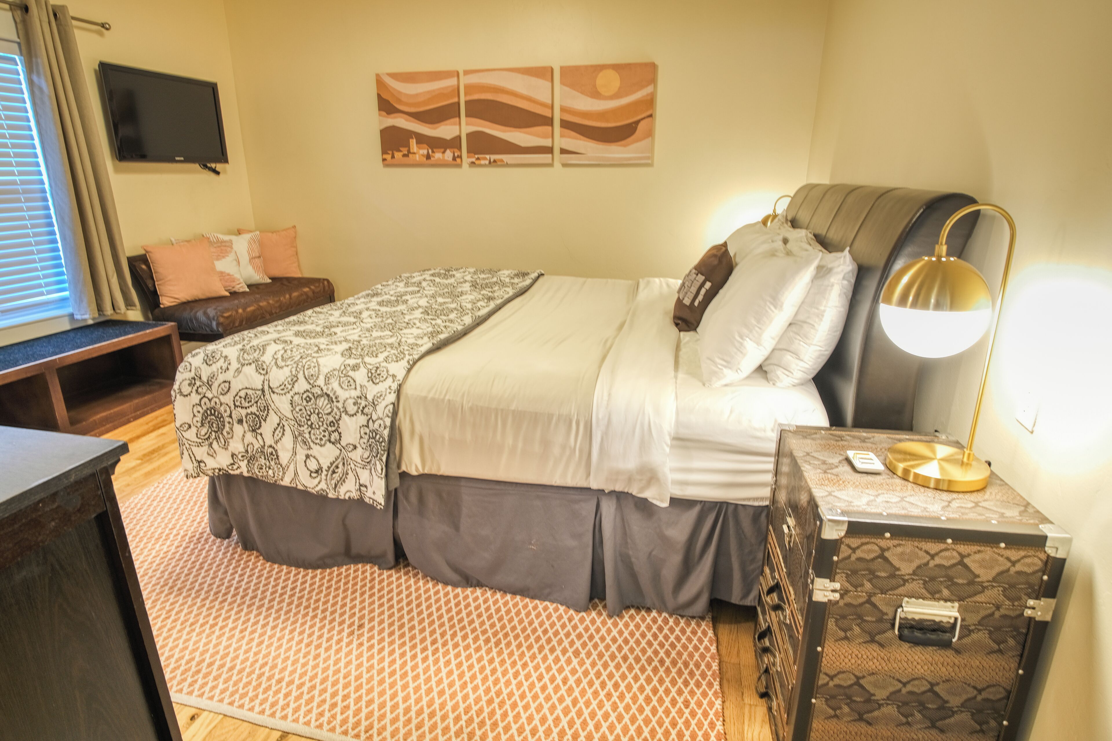 Luxury-Suite, 1 King-Bett, Kamin | Hochwertige Bettwaren, kostenloses WLAN