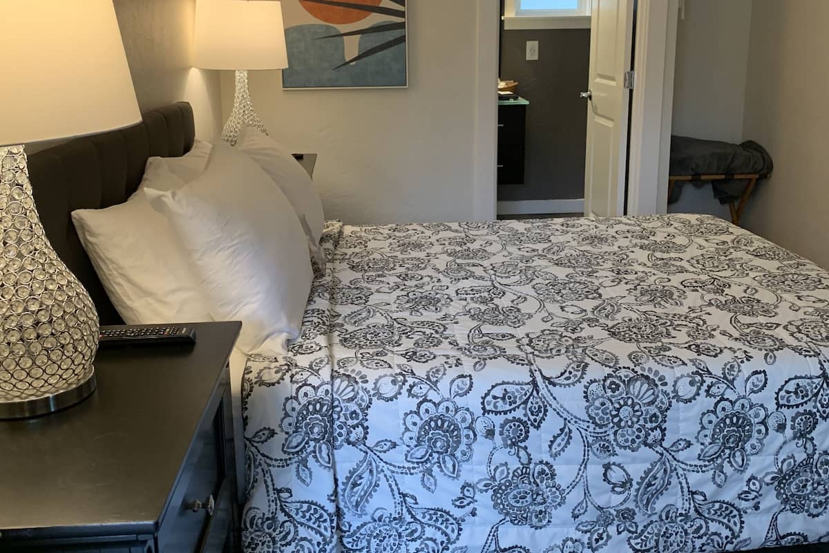 Premium-værelse - 1 queensize-seng | 1 soveværelse, premium-sengetøj, gratis Wi-Fi