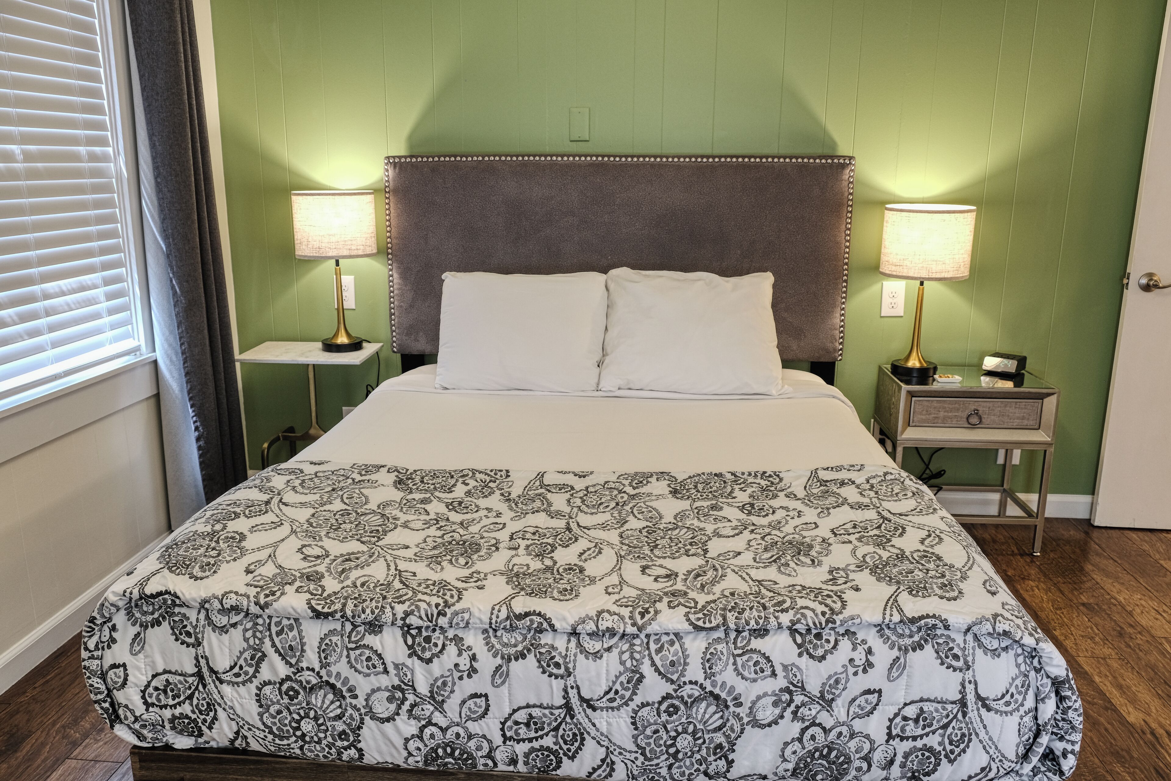 Deluxe-Studio, 1 Queen-Bett, Küche | Badezimmer | Haartrockner, Handtücher